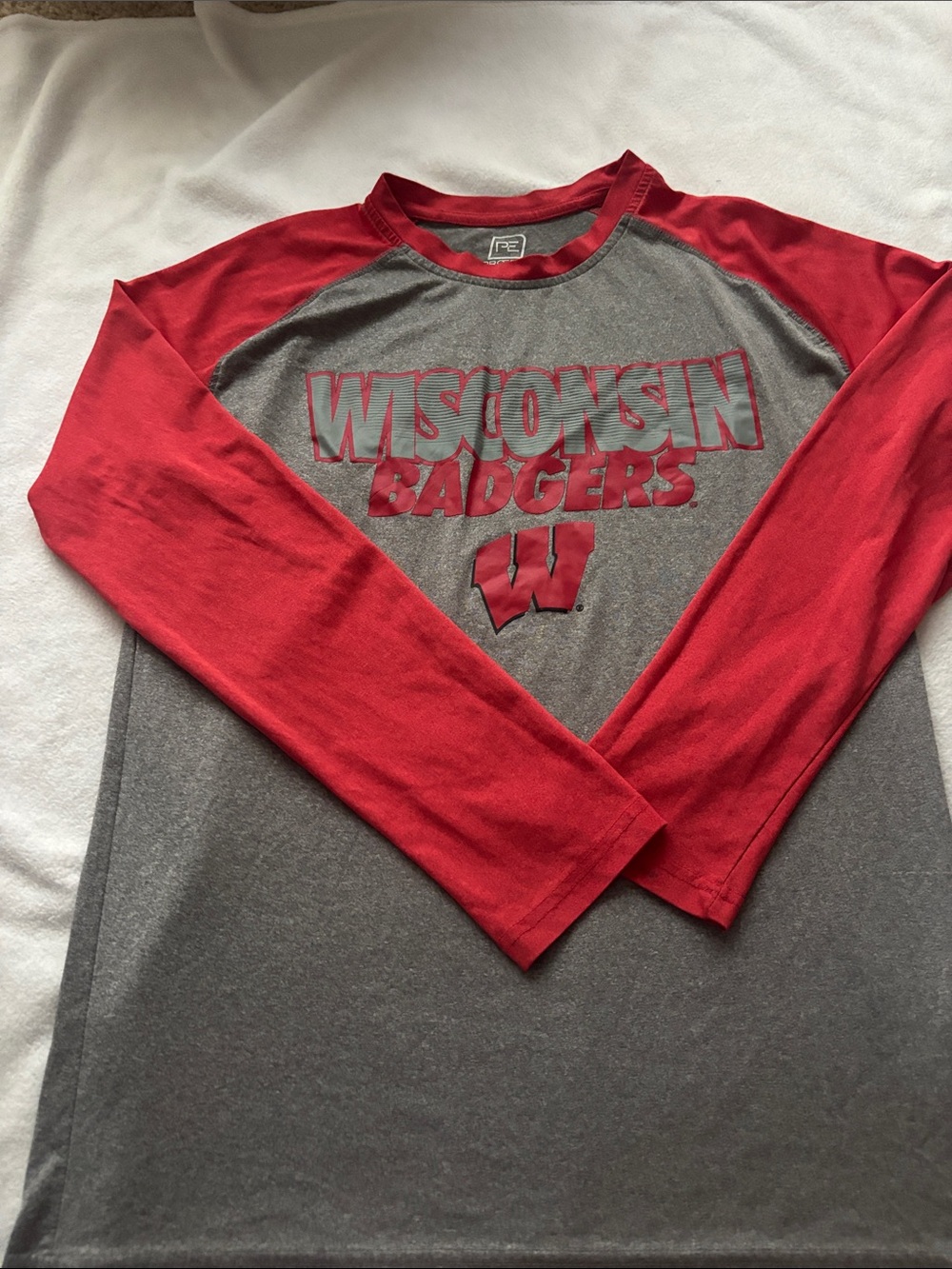 Pro Edge Wisconsin Badgers Long Sleeve Tee - Red and Gray